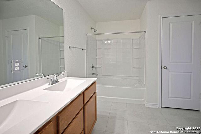 Image 14 of 38 For 512 Dakota Creek