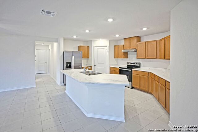 Image 18 of 38 For 512 Dakota Creek