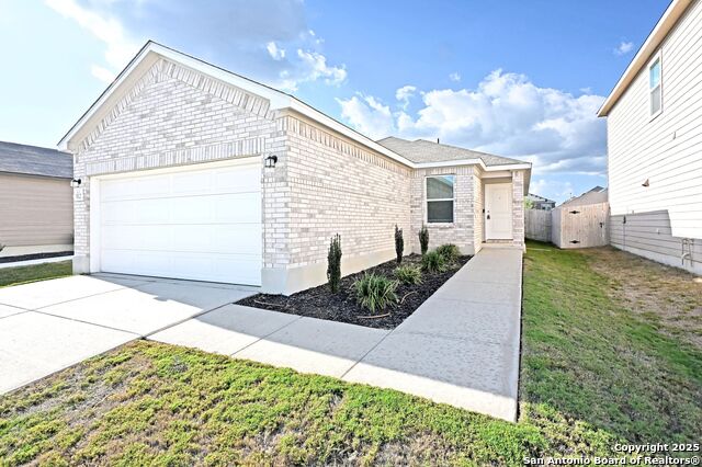 Image 2 of 38 For 512 Dakota Creek