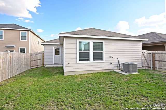 Image 30 of 38 For 512 Dakota Creek