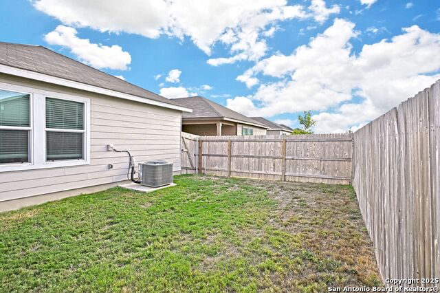 Image 31 of 38 For 512 Dakota Creek