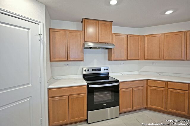 Image 7 of 38 For 512 Dakota Creek