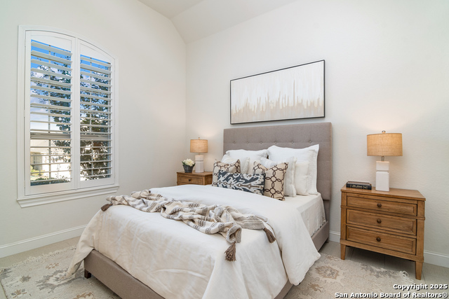 Image 21 of 30 For 8126 Vanity Hill