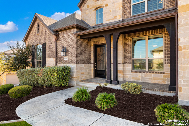 Image 3 of 30 For 8126 Vanity Hill