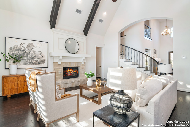 Image 6 of 30 For 8126 Vanity Hill