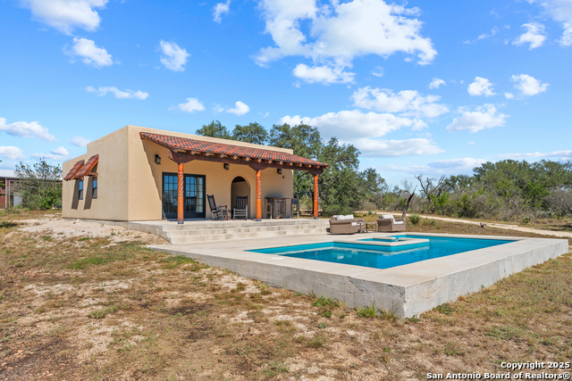 Details for 1918 County Road 467, Hondo, TX 78861