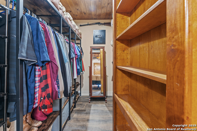 Image 11 of 21 For 1918 County Road 467