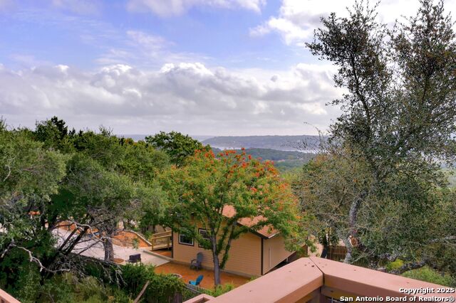 Image 21 of 32 For 354 Lake Forest