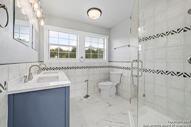 Image 22 of 32 For 354 Lake Forest