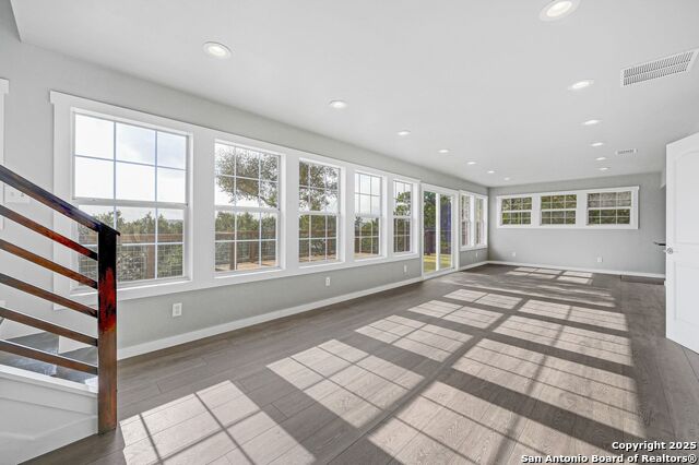 Image 5 of 32 For 354 Lake Forest