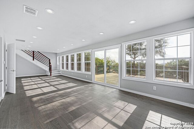 Image 6 of 32 For 354 Lake Forest