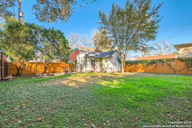 Image 21 of 24 For 1611 Mckinley Ave