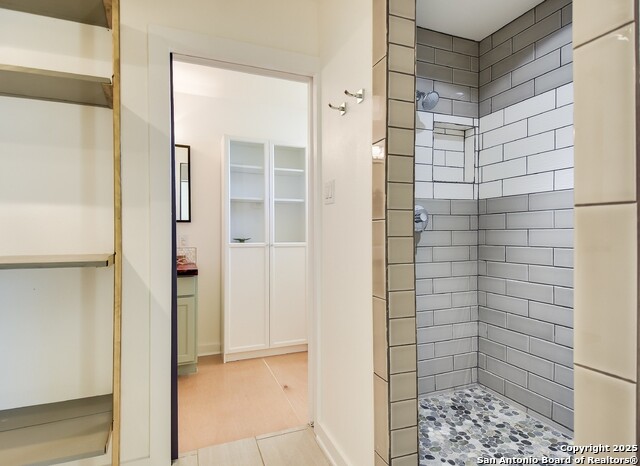 Listing photo id 10 for 1514 Probandt