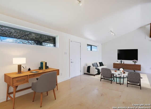 Listing photo id 7 for 1514 Probandt