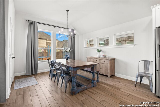 Listing photo id 15 for 2238 Hoja  