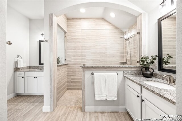 Listing photo id 19 for 2238 Hoja  