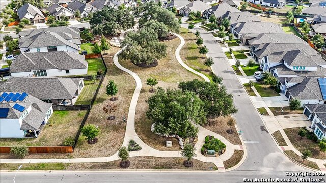 Listing photo id 39 for 2238 Hoja  