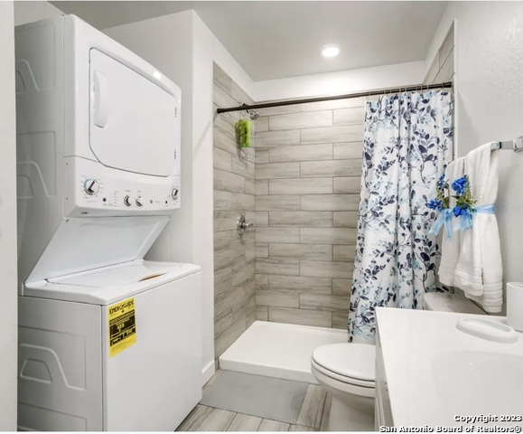 Listing photo id 11 for 6423 Melissa Ann  2104