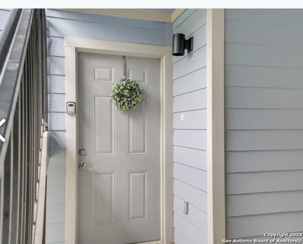 Listing photo id 18 for 6423 Melissa Ann  2104