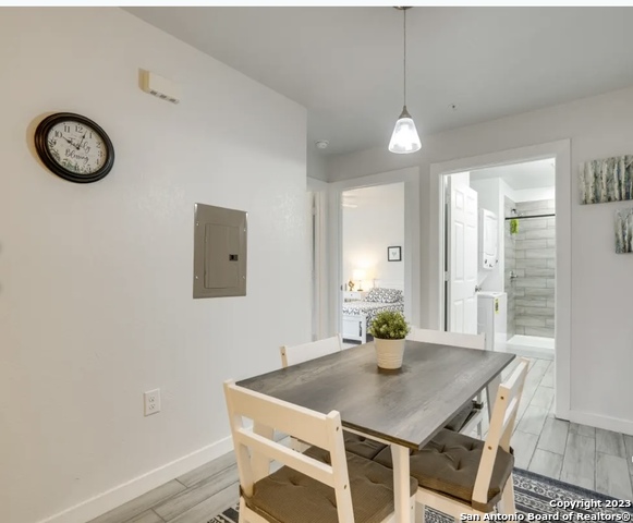 Listing photo id 7 for 6423 Melissa Ann  2104