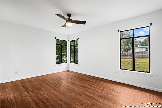 Image 12 of 31 For 728 Rittiman Rd