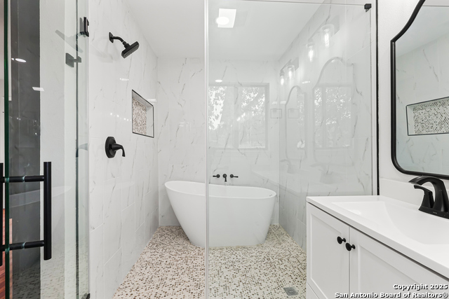 Image 16 of 31 For 728 Rittiman Rd