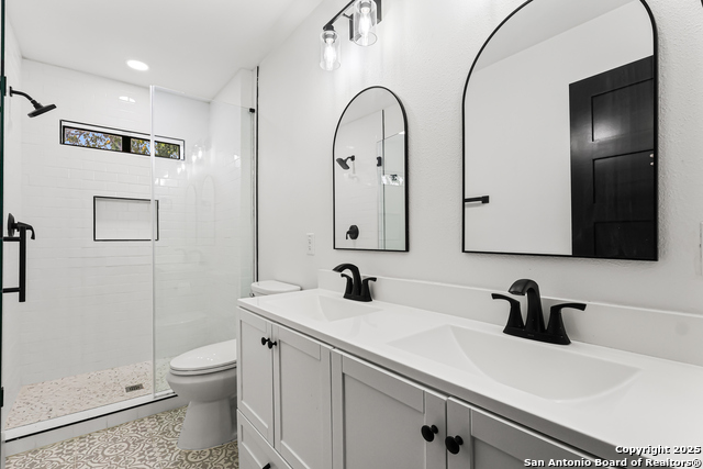 Image 19 of 31 For 728 Rittiman Rd