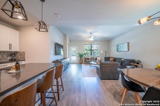 Image 16 of 57 For 2311 Castello