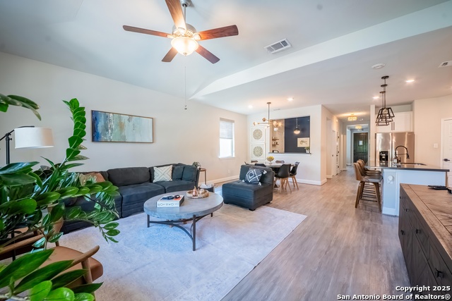 Image 18 of 57 For 2311 Castello