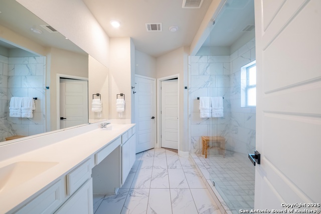 Image 24 of 57 For 2311 Castello