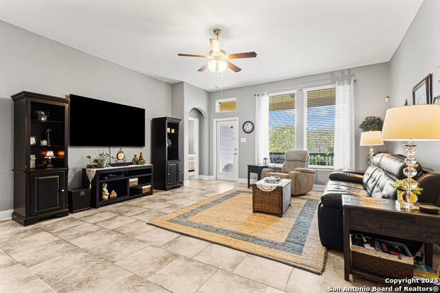 Image 11 of 22 For 2221 Sungate