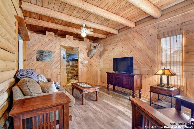 Image 3 of 26 For 920 Pebble Beach Dr Nw