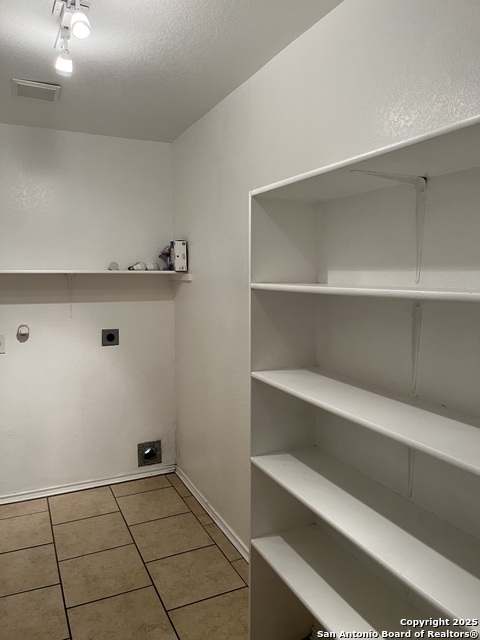 Image 24 of 25 For 10434 Manor Creek