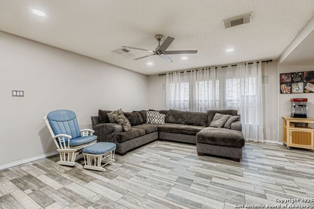 Image 3 of 24 For 8614 Cross Spring