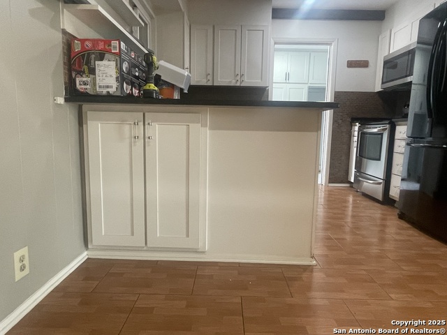 Listing photo id 9 for 9411 Wahada  