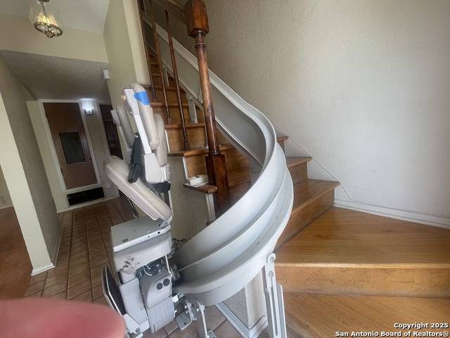 Listing photo id 17 for 9411 Wahada  