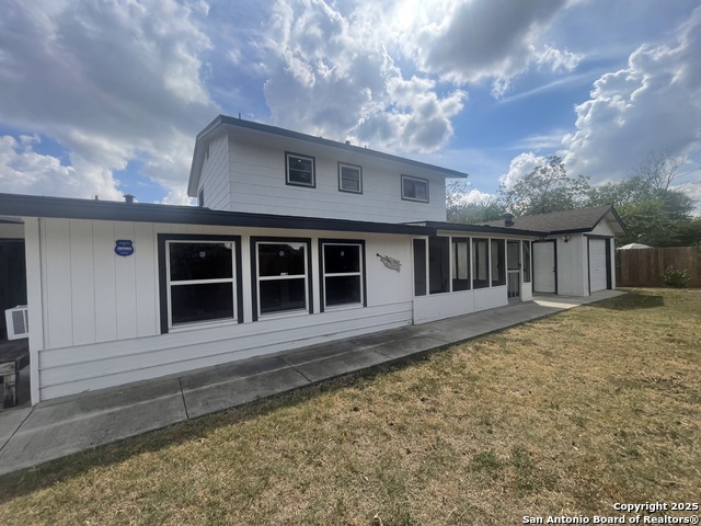 Listing photo id 36 for 9411 Wahada  