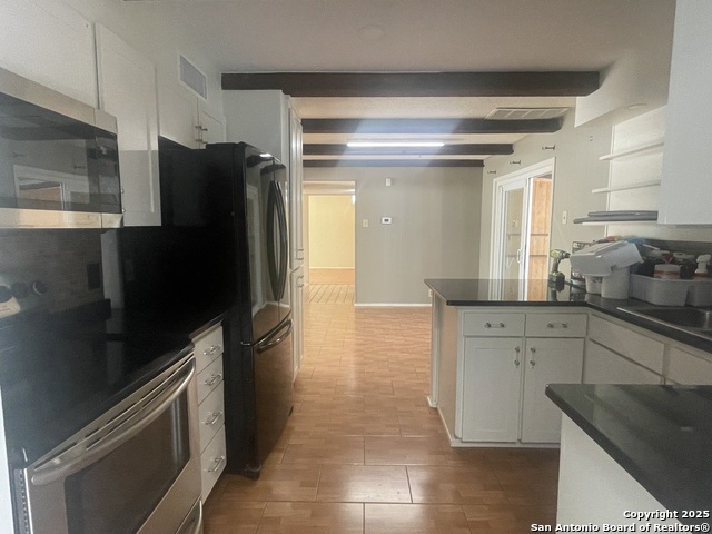 Listing photo id 3 for 9411 Wahada  