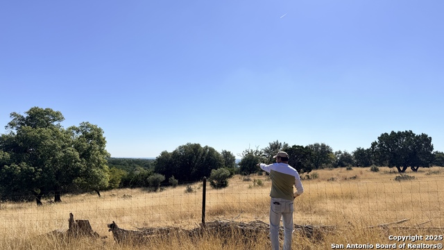 Image 10 of 13 For 325 Gabe Rd.