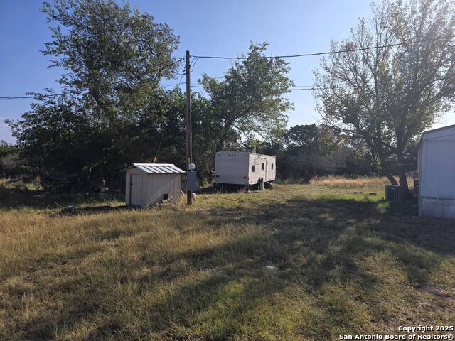 Image 4 of 13 For 325 Gabe Rd.