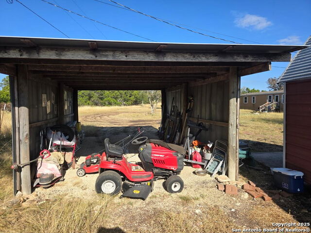 Image 6 of 13 For 325 Gabe Rd.