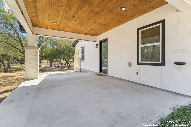 Image 31 of 46 For 5571 Eichman