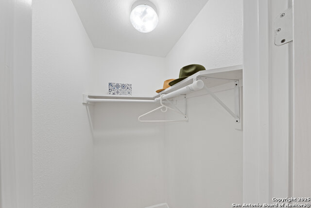 Image 27 of 40 For 2543 Mulberry W