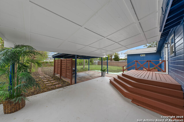 Image 35 of 40 For 2543 Mulberry W