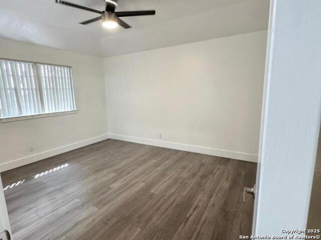 Image 17 of 31 For 410 Shadowbluff