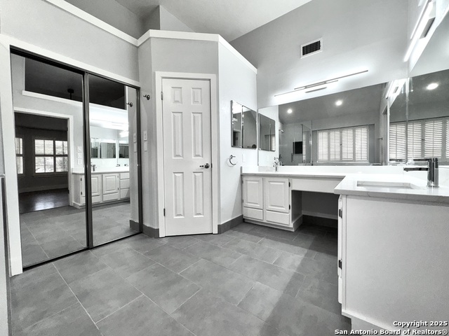 Image 28 of 31 For 410 Shadowbluff