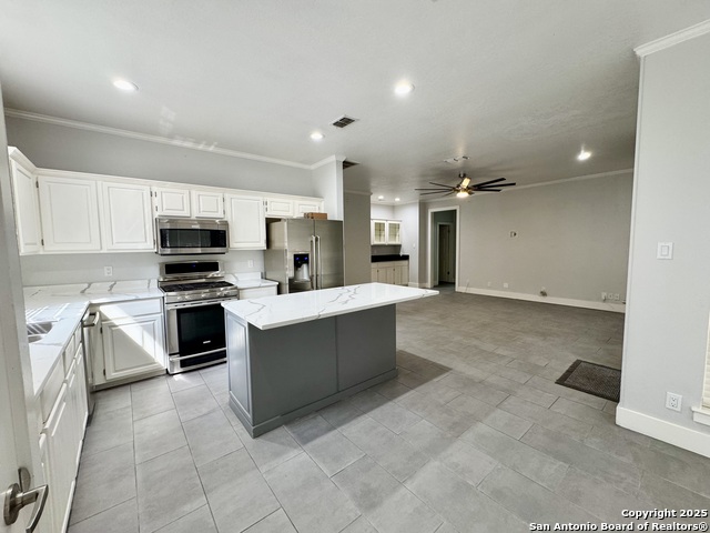 Image 7 of 31 For 410 Shadowbluff