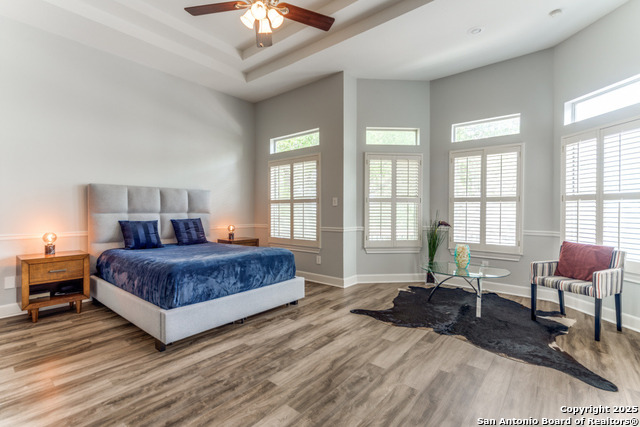 Listing photo id 15 for 19111 Nature Oaks