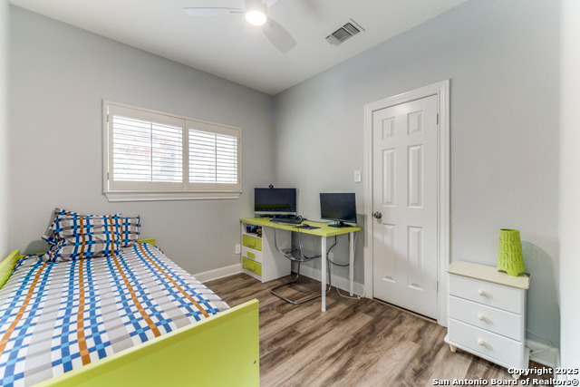 Listing photo id 22 for 19111 Nature Oaks