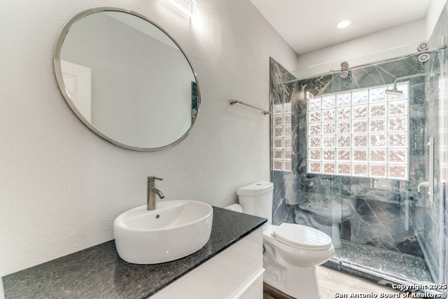 Listing photo id 23 for 19111 Nature Oaks